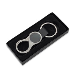 Obrázky: Elegantný prívesok z kovu a PU s karabínou